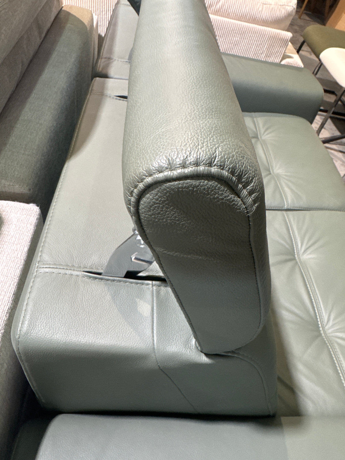Stressless, Двуместен зелен диван от естествена кожа